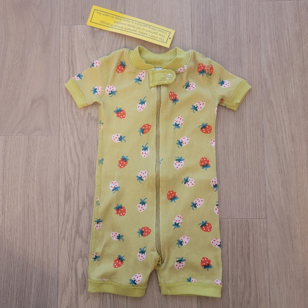 NWT Hanna Andersson "Shortie" Strawberry Print PJs